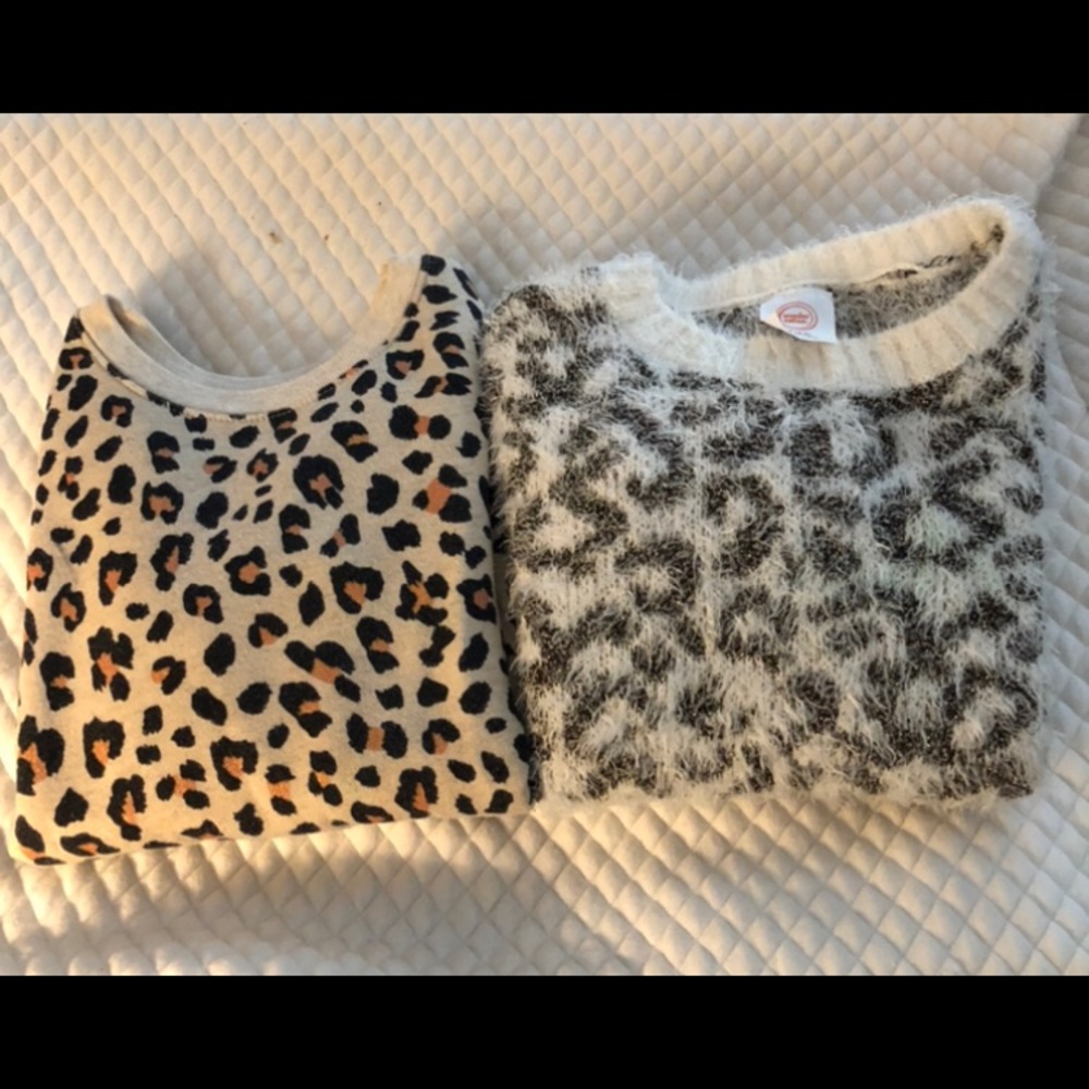 Animal print long sleeve sweaters bundle